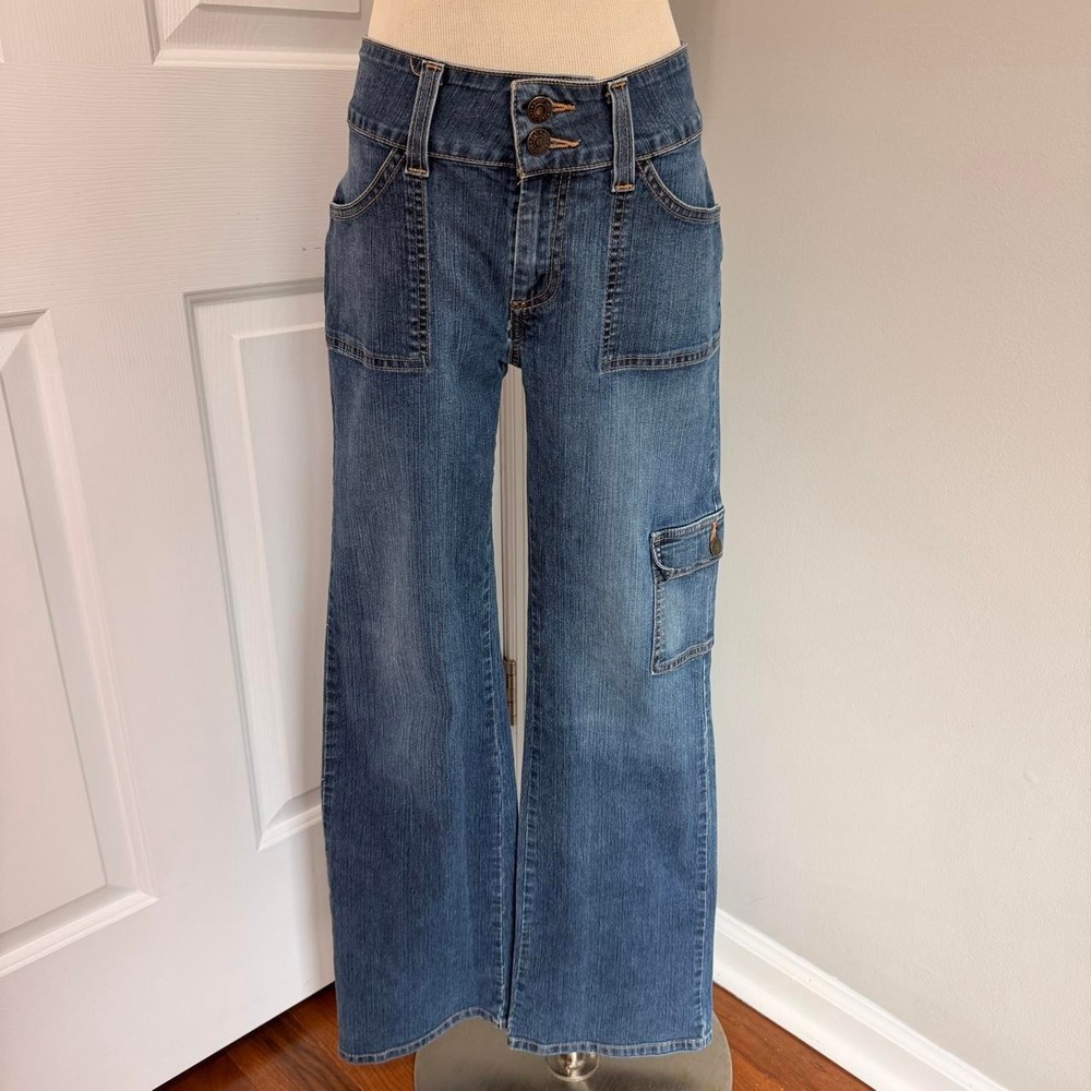 Y2K MEDIUM WASH OLD NAVY BLUE JEANS LOW WAIST CARGO FLARE JEANS